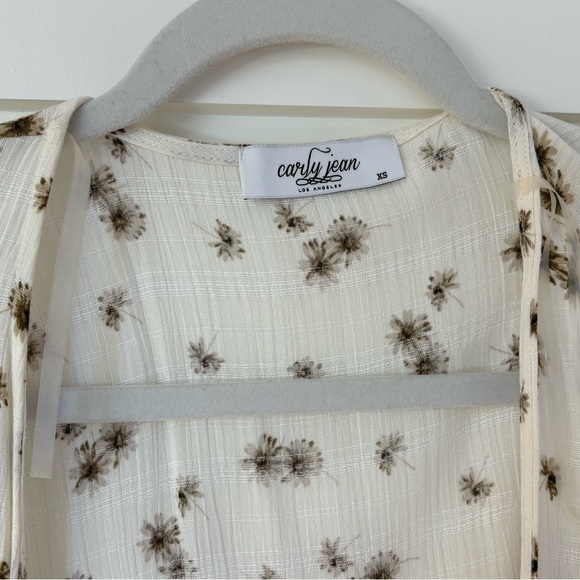 Floral Print Cream kimono - Picture 3 of 3